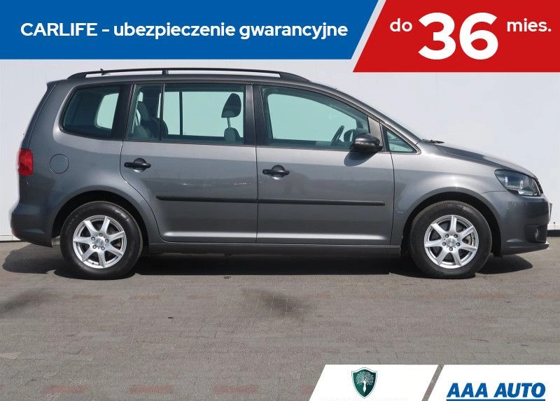 Volkswagen Touran cena 39000 przebieg: 156015, rok produkcji 2013 z Maszewo małe 121